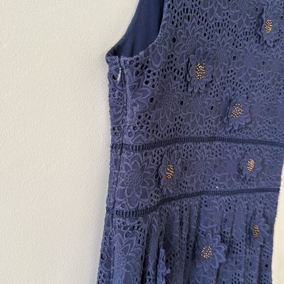 Michael Michael Kors Silk Studded Flower Appliqué Navy Blue Eyelet Dress Size 6 - Picture 6 of 7
